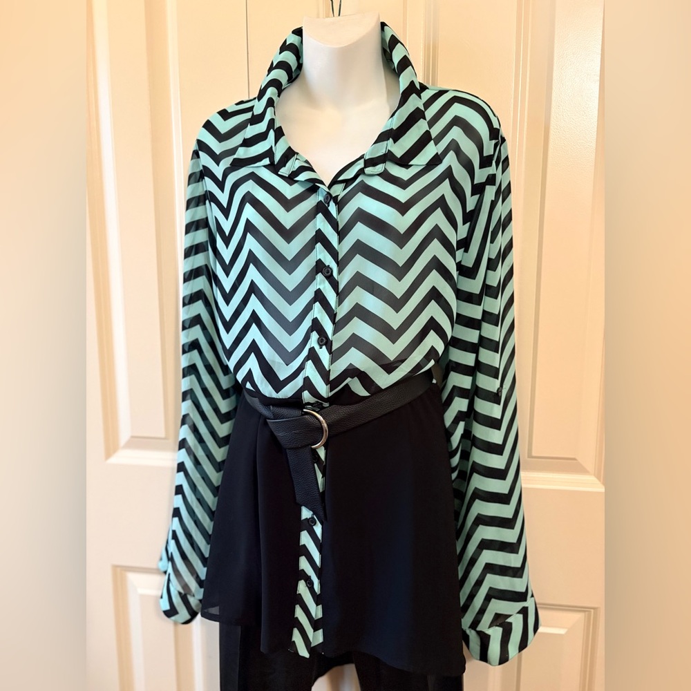 Justify Mint Green and Black Chevron Button Down Shirt